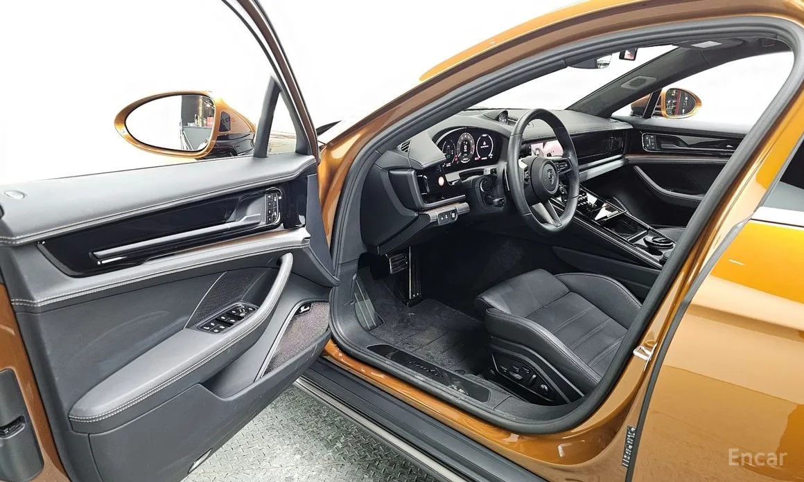 Фото 10 - Porsche Panamera