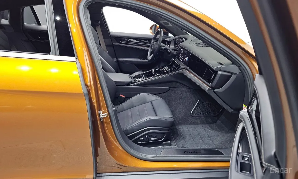 Фото 11 - Porsche Panamera