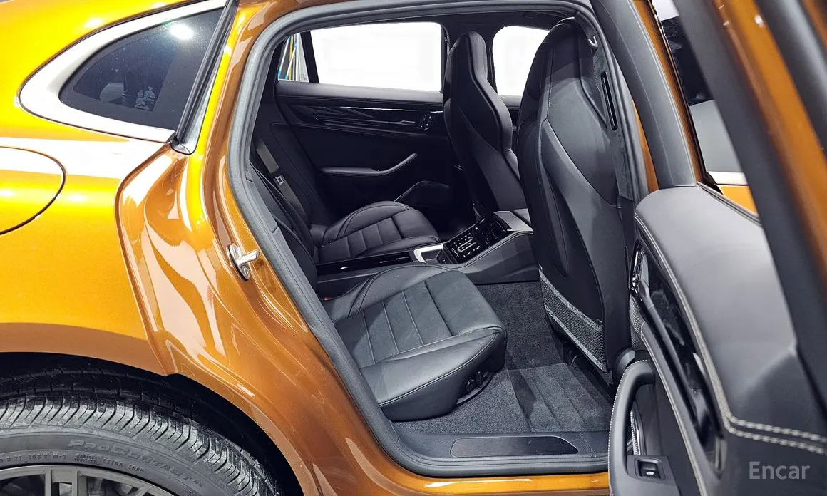 Фото 12 - Porsche Panamera