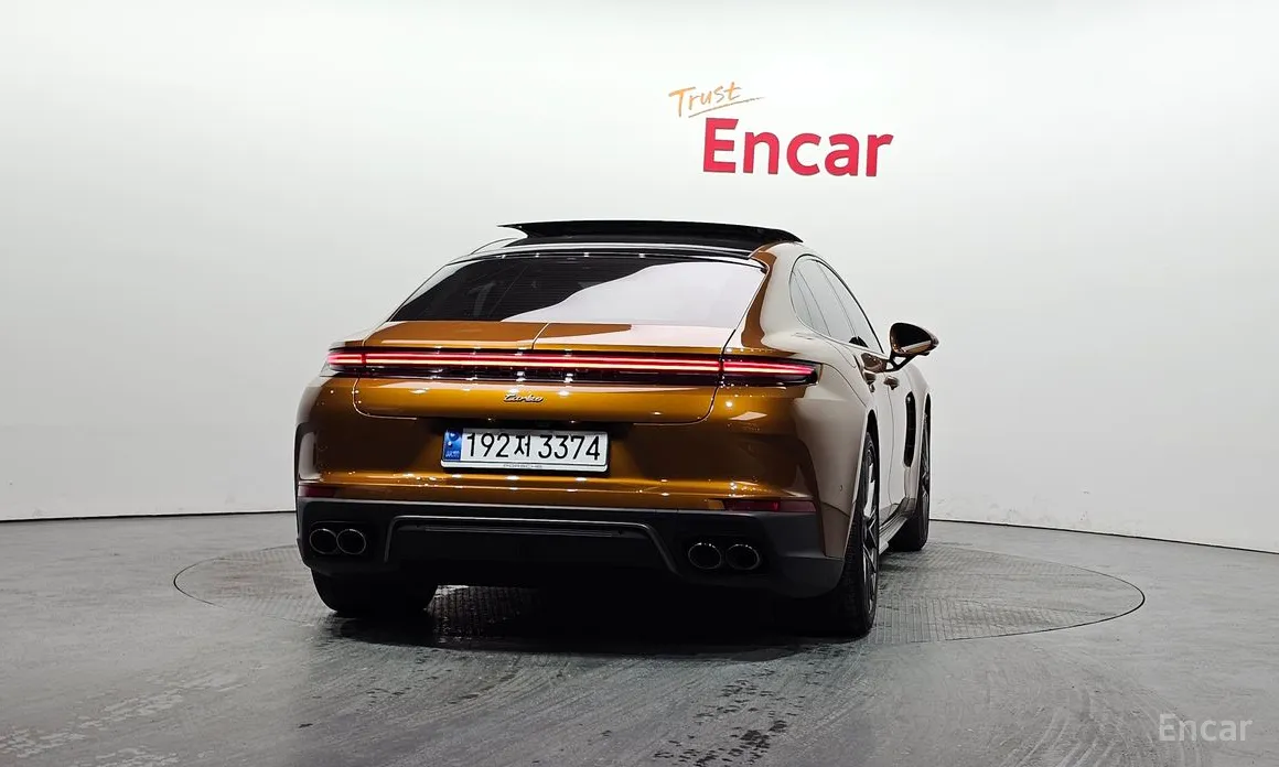 Фото 4 - Porsche Panamera