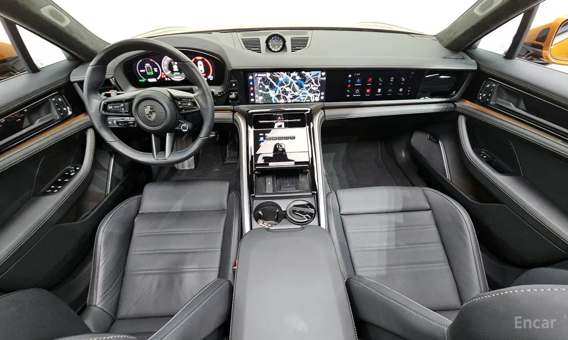 Фото 7 - Porsche Panamera