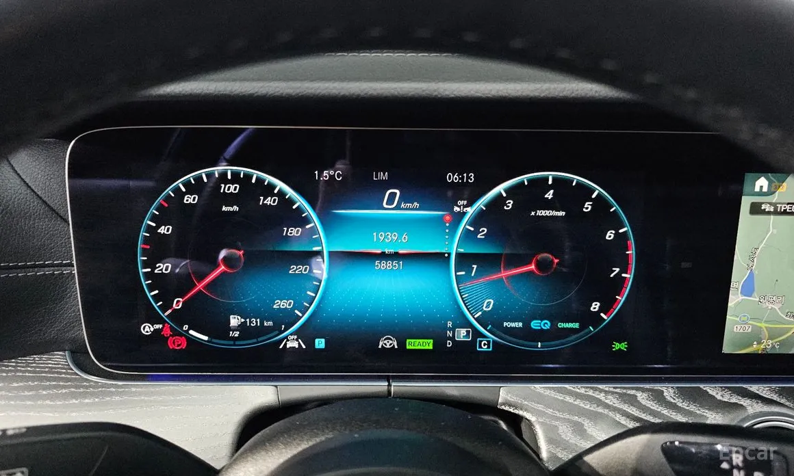 Фото 8 - Mercedes-Benz E-Class