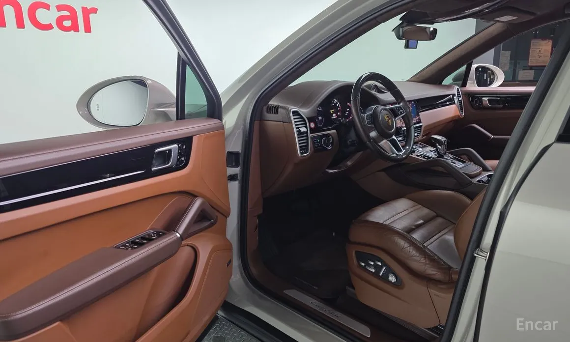 Фото 10 - Porsche Cayenne