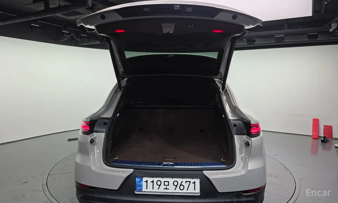 Фото 20 - Porsche Cayenne