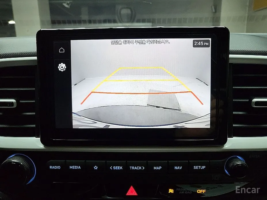 Фото 13 - Hyundai Venue