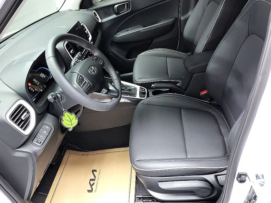 Фото 9 - Hyundai Venue