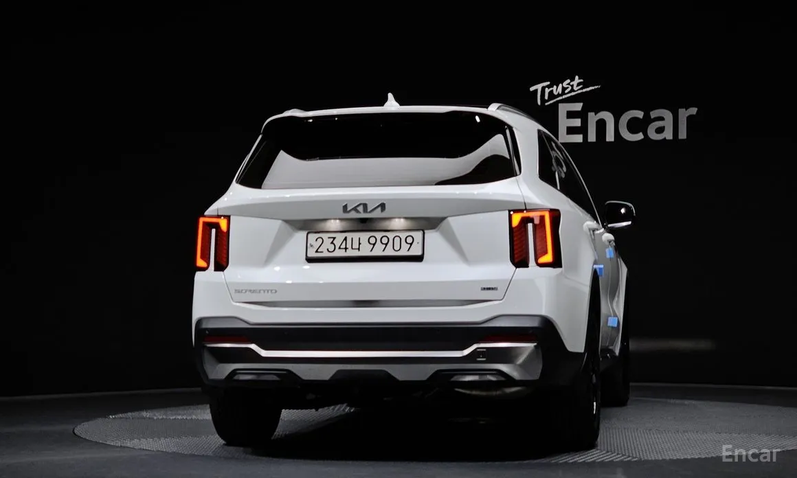 Фото 4 - Kia Sorento