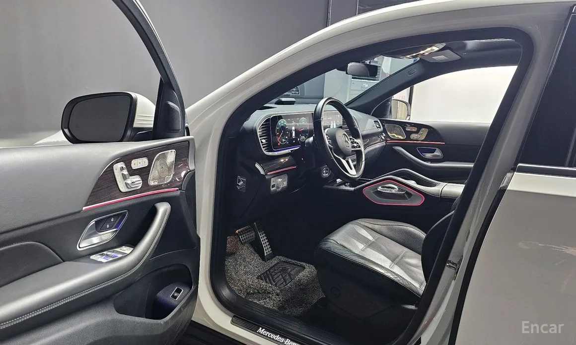 Фото 10 - Mercedes-Benz GLE-Class