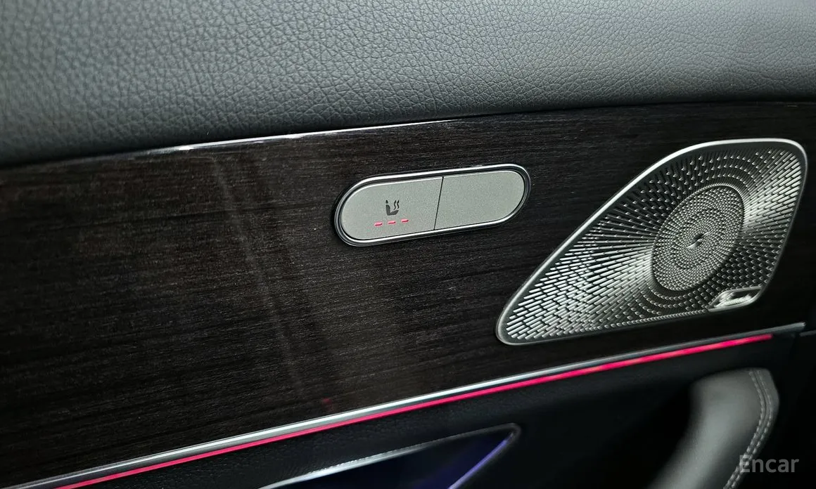 Фото 18 - Mercedes-Benz GLE-Class