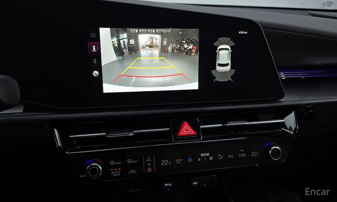 Фото 15 - Kia Niro