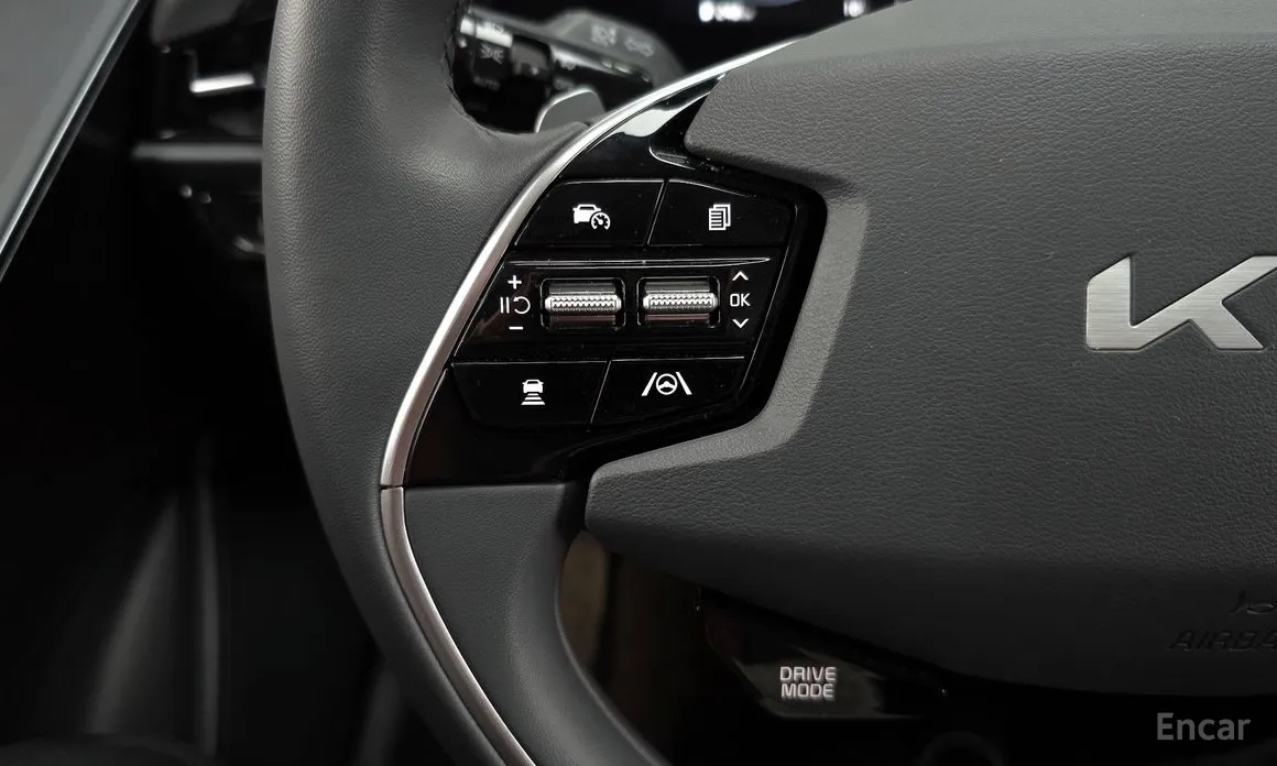 Фото 17 - Kia Niro