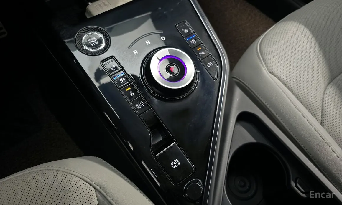 Фото 9 - Kia Niro