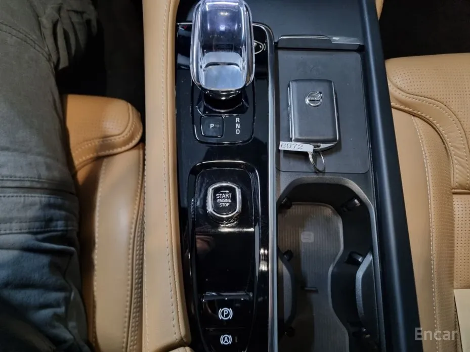 Фото 14 - Volvo XC90