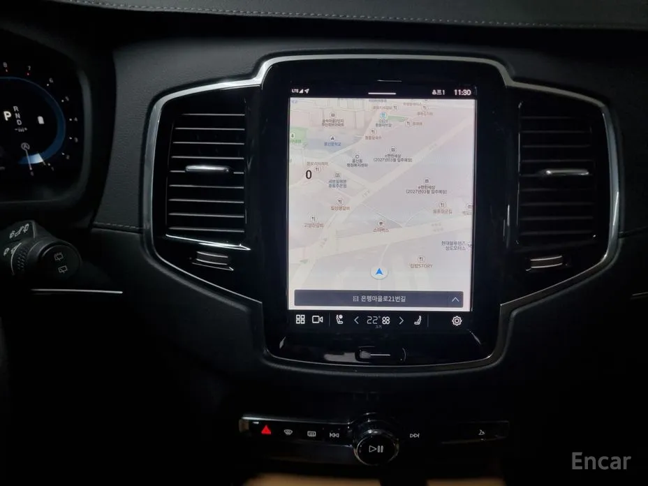 Фото 17 - Volvo XC90