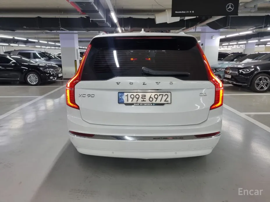 Фото 4 - Volvo XC90