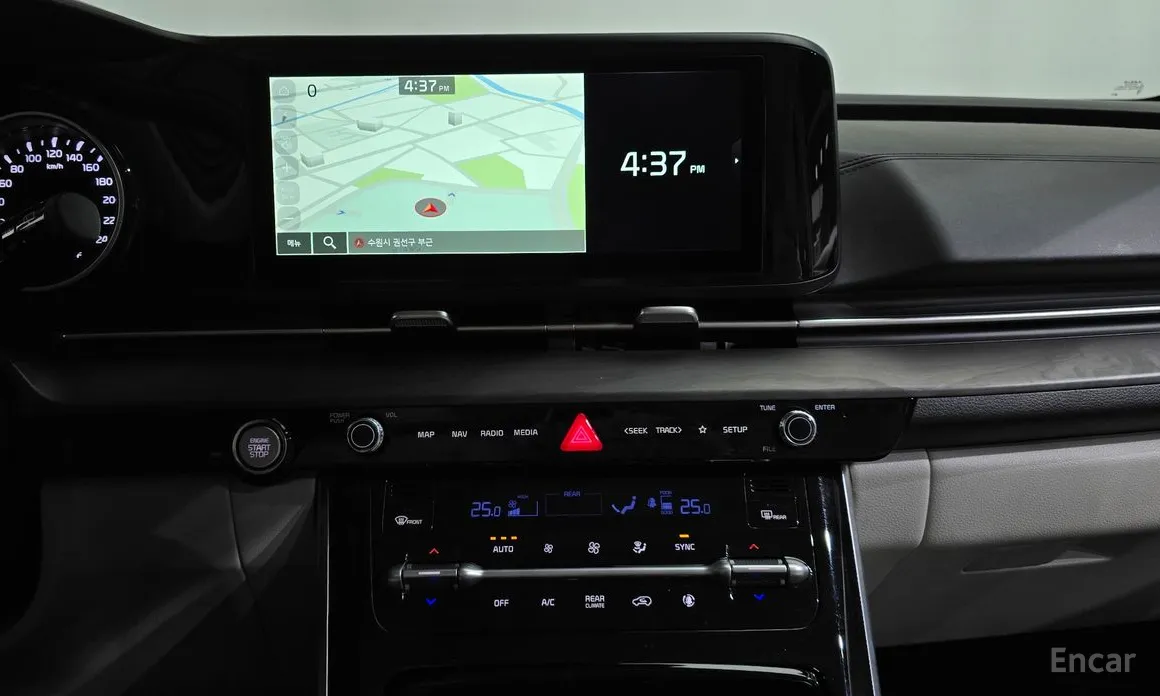 Фото 14 - Kia Carnival