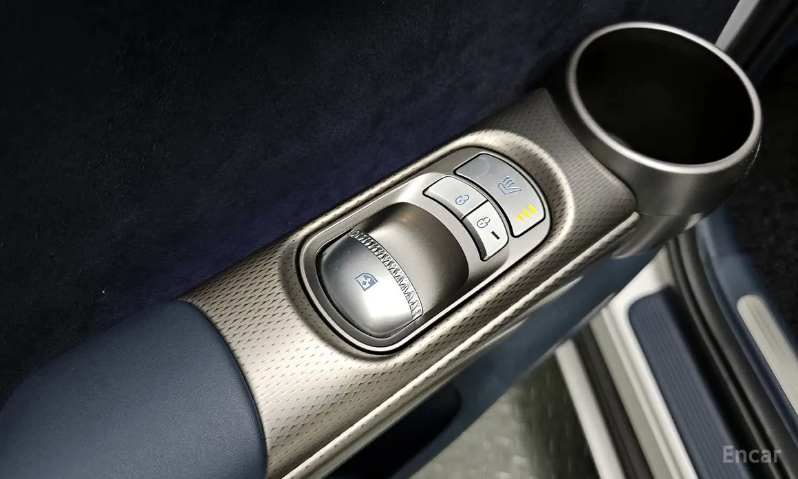 Фото 19 - Genesis GV60