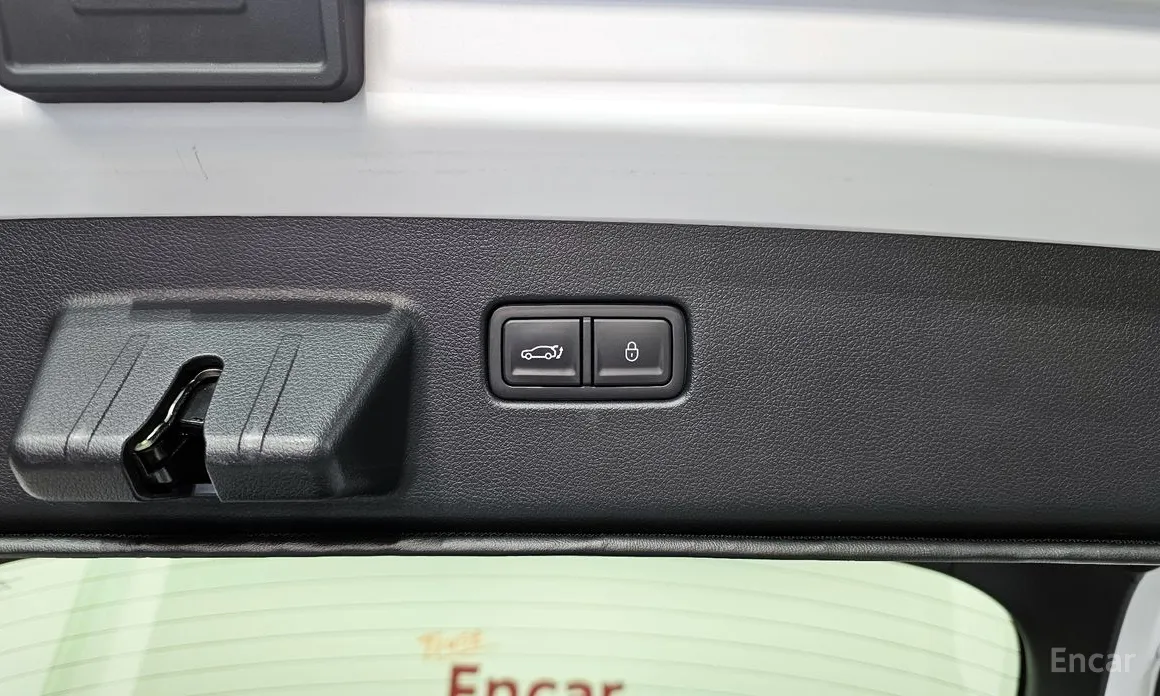 Фото 20 - Genesis GV60