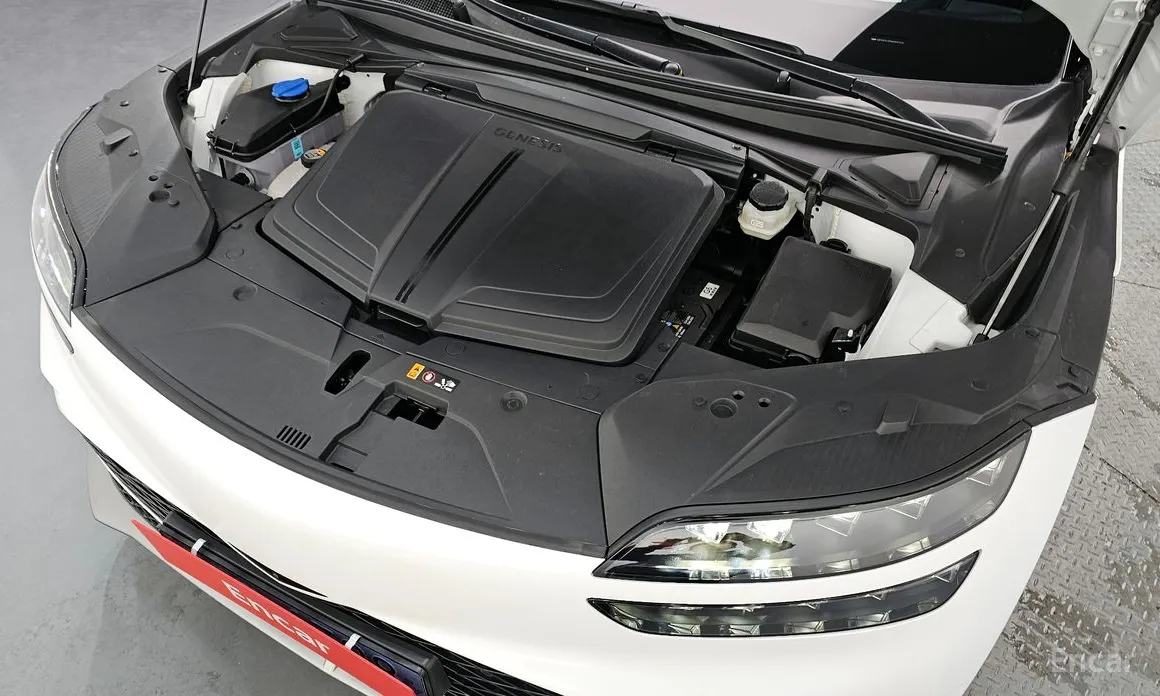 Фото 6 - Genesis GV60