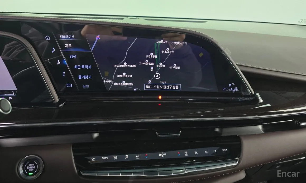 Фото 14 - Cadillac Escalade