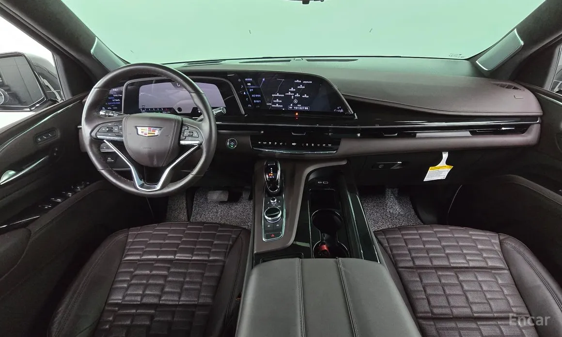 Фото 7 - Cadillac Escalade