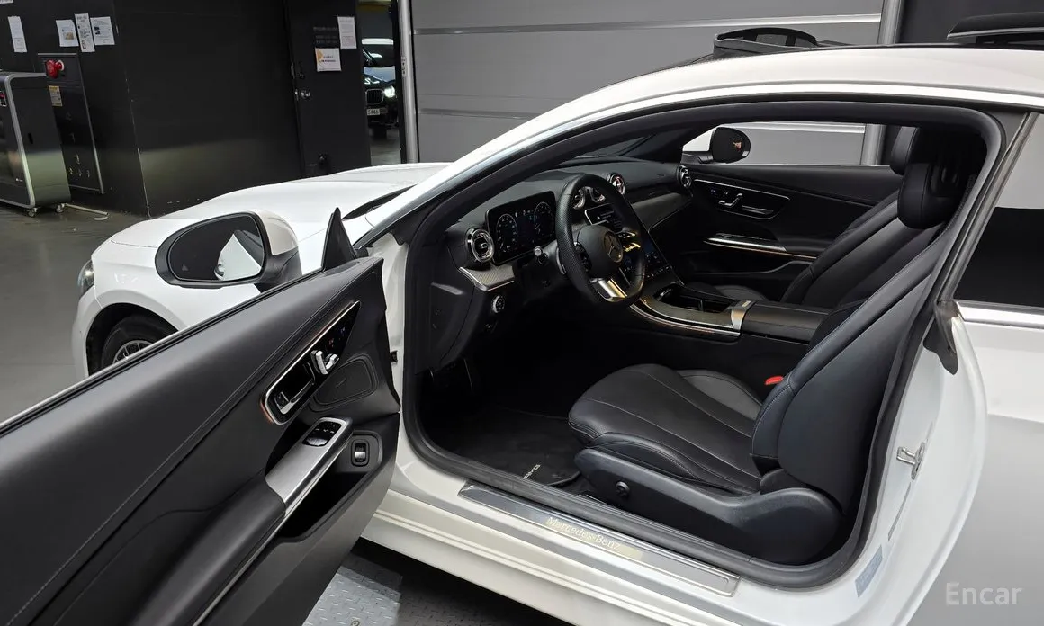 Photo 11 - Mercedes-Benz CLE-Class