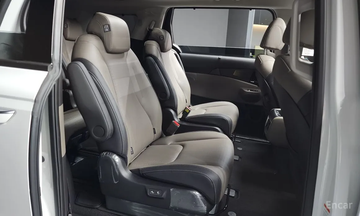 Zdjęcie 12 - Kia Carnival