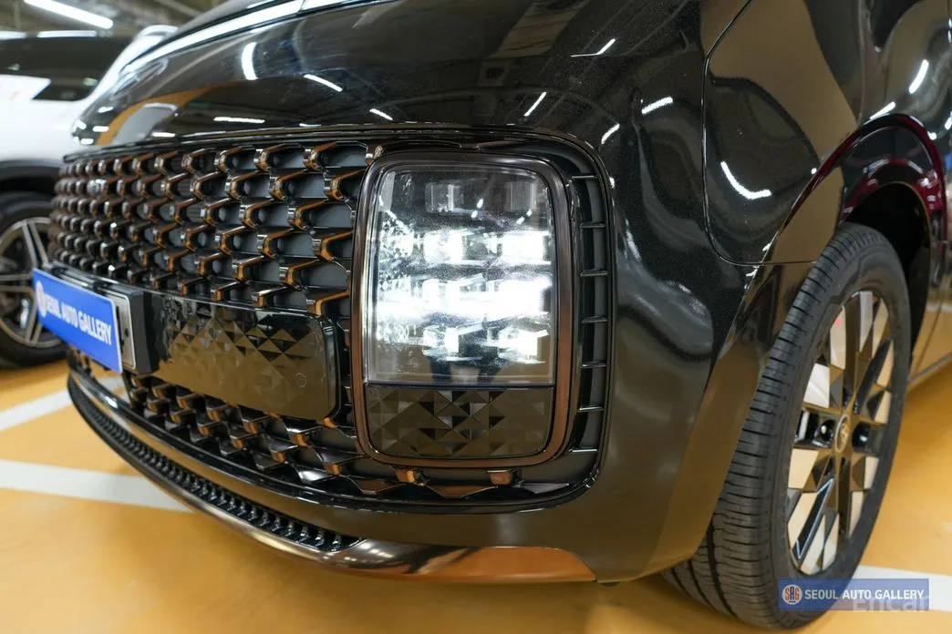 Фото 3 - Hyundai Staria