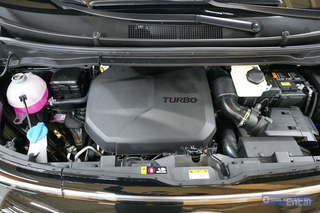 Фото 6 - Hyundai Staria