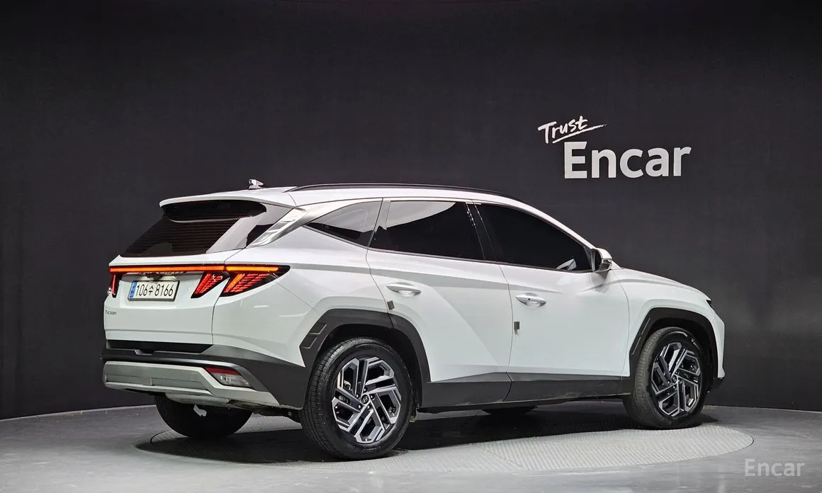 Фото 2 - Hyundai Tucson