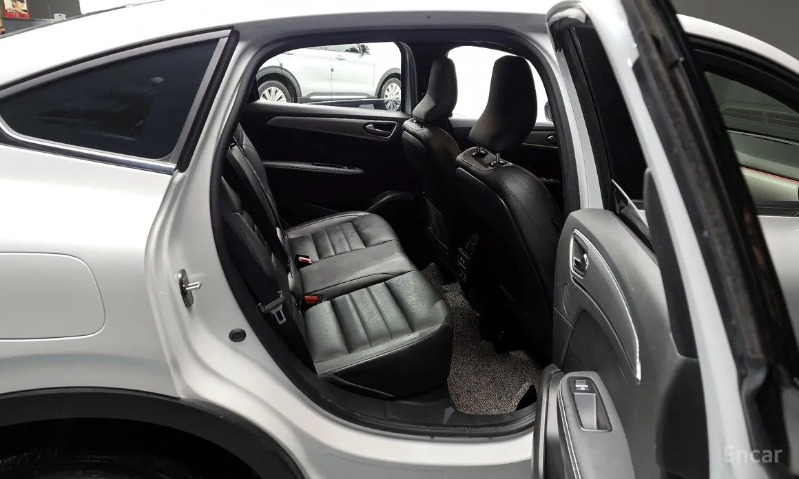 Фото 12 - Renault XM3