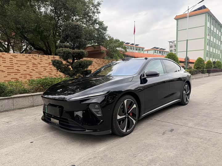 Фото 1 - Nio ET7