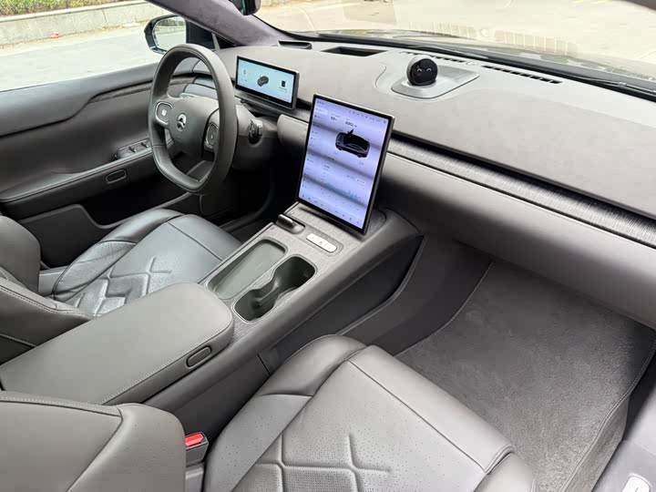 Фото 24 - Nio ET7