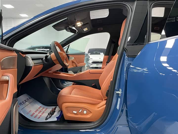 Фото 10 - Nio Onvo L60