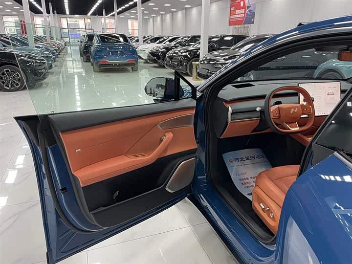 Фото 12 - Nio Onvo L60