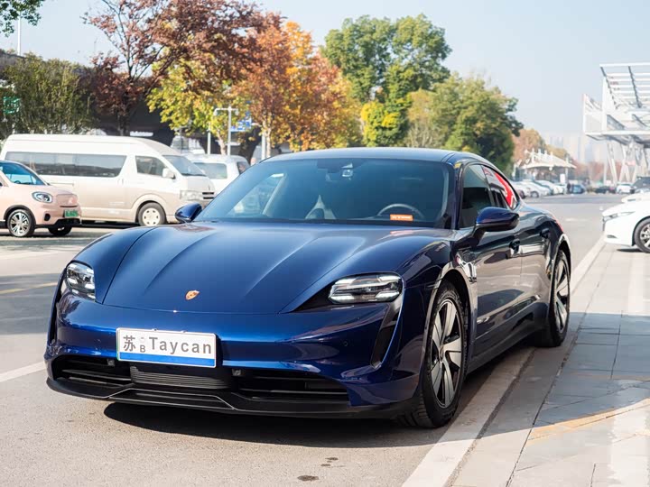 Фото 1 - Porsche Taycan