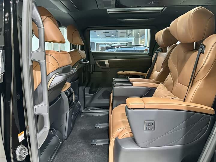 Фото 27 - Toyota Alphard