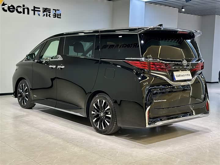 Фото 5 - Toyota Alphard