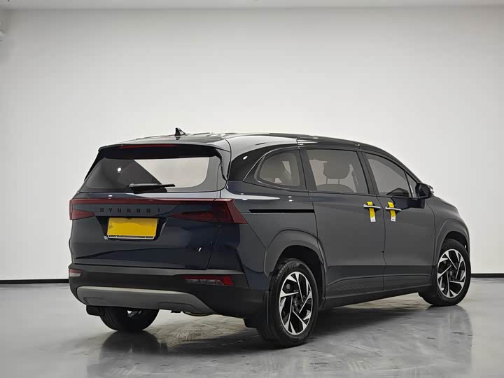 Фото 4 - Hyundai Custo