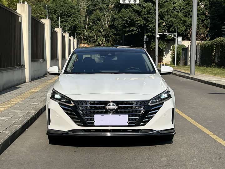 Фото 2 - Nissan Teana