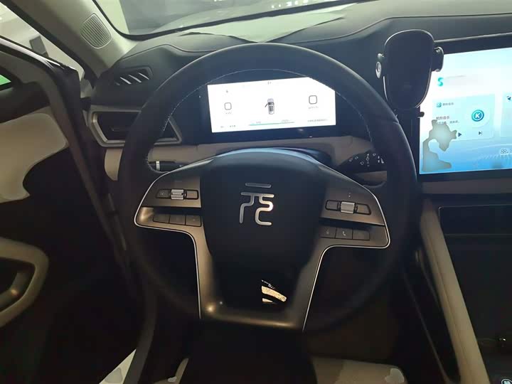 Фото 11 - BYD Yuan Up