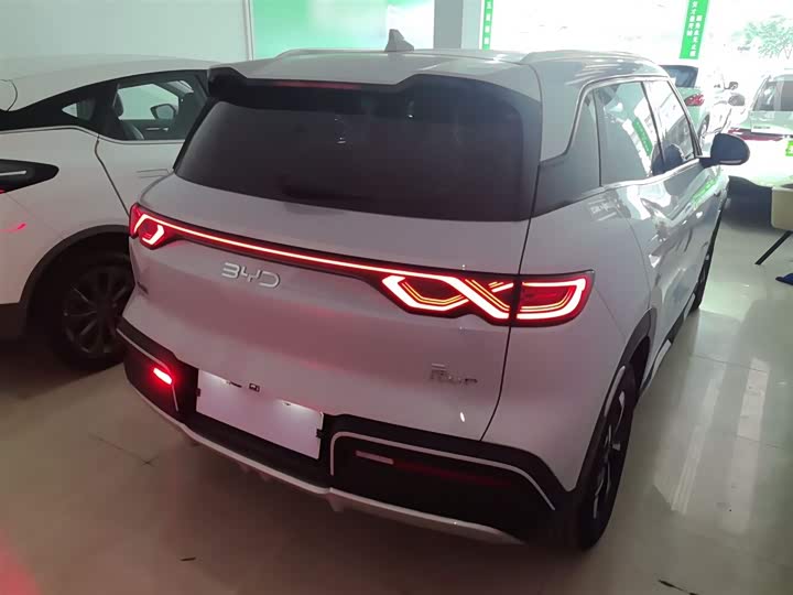 Фото 7 - BYD Yuan Up