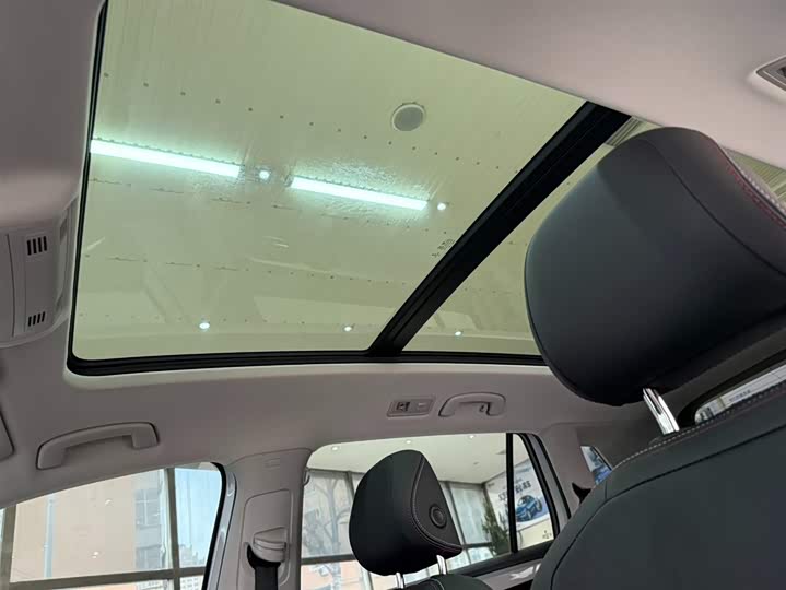 Фото 15 - Volkswagen Tayron