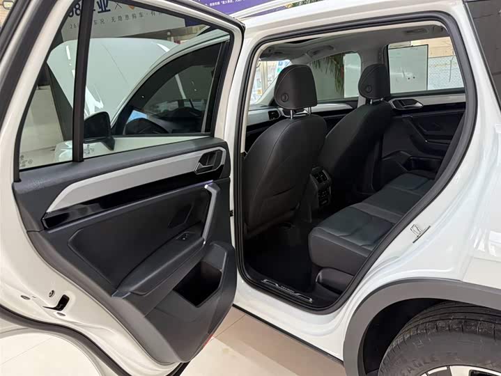 Фото 17 - Volkswagen Tayron