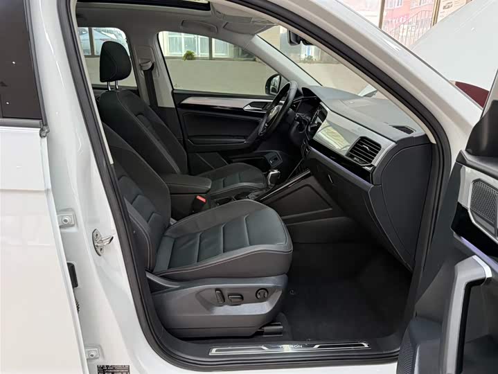 Фото 21 - Volkswagen Tayron