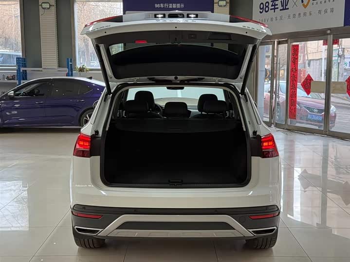 Фото 24 - Volkswagen Tayron