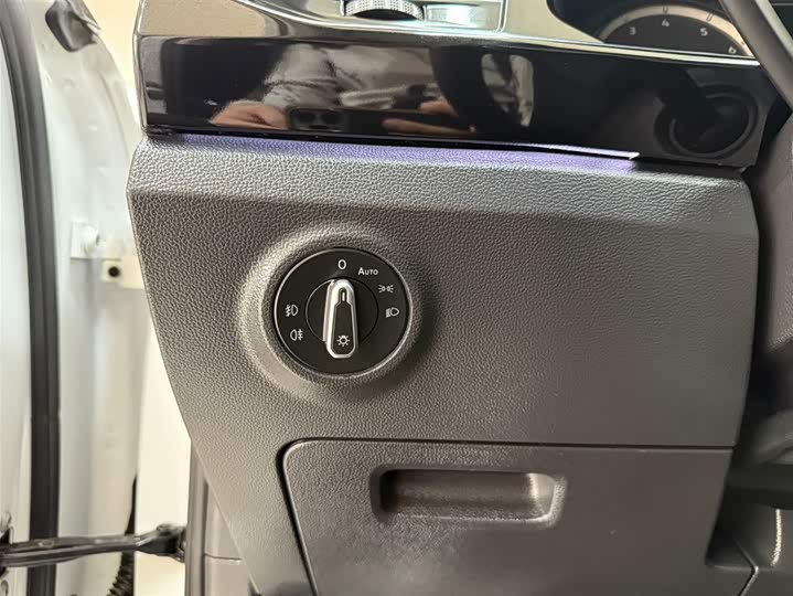 Фото 9 - Volkswagen Tayron