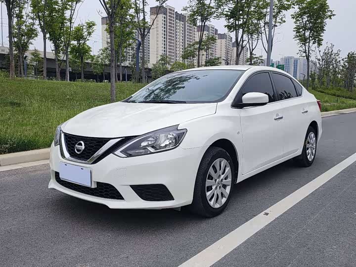 Фото 1 - Nissan Sylphy