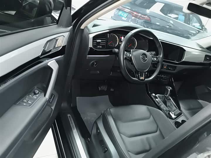 Фото 16 - Volkswagen Tayron