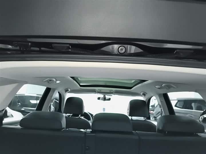 Фото 18 - Volkswagen Tayron